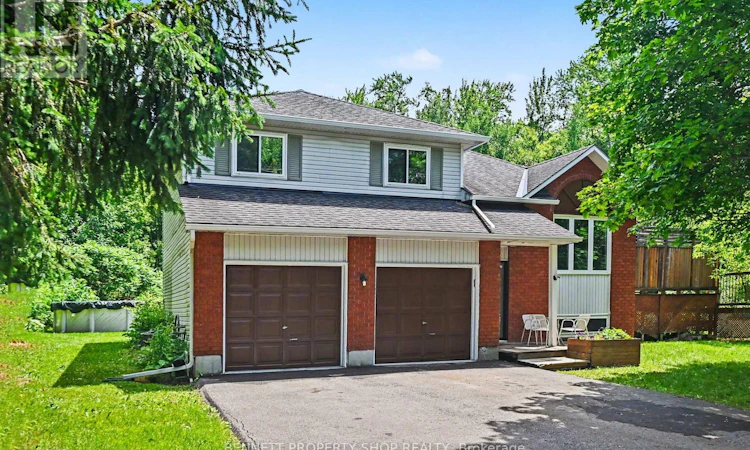 230 Cardinal Crescent