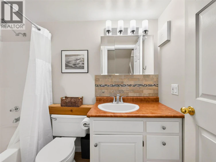 1007 Hoover Street, Nelson, BC, V1L 4X9 - 38