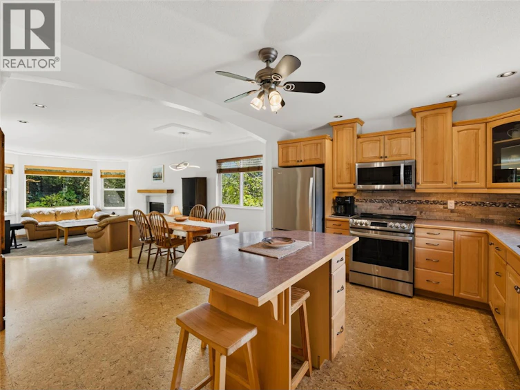 1007 Hoover Street, Nelson, BC, V1L 4X9 - 9