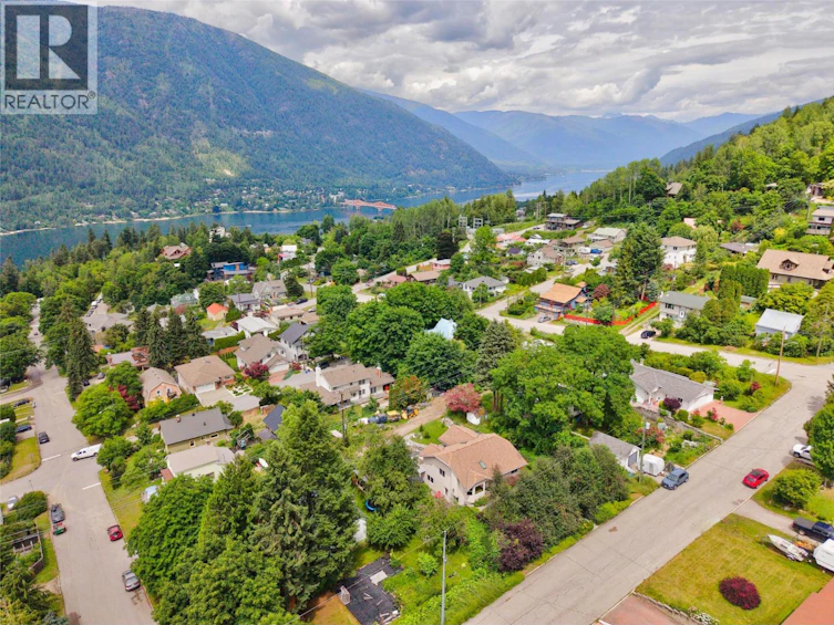 1007 Hoover Street, Nelson, BC, V1L 4X9 - 57