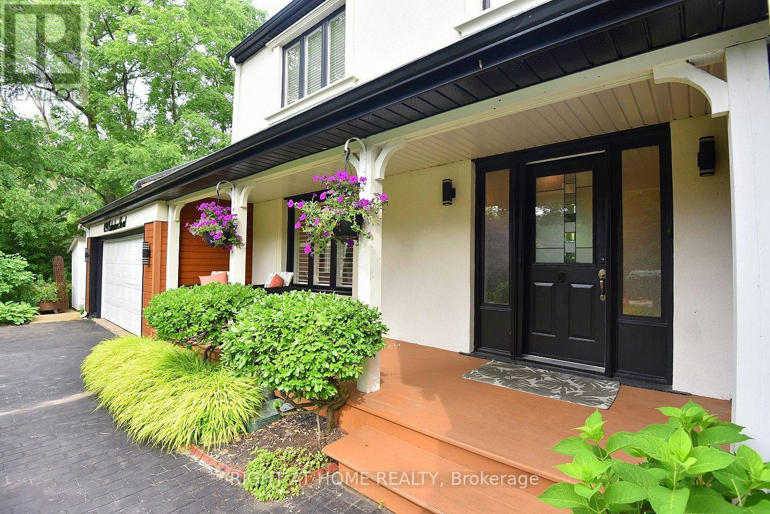4299 Lakeshore Road, Burlington, ON, L7L 1A7