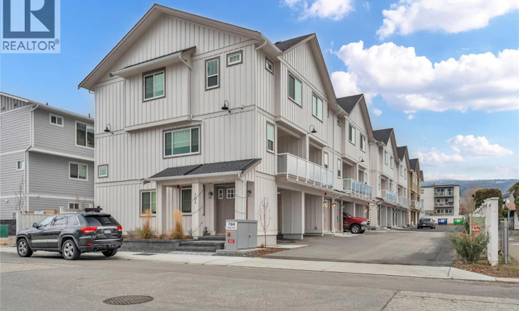 110-784 Argyle Street