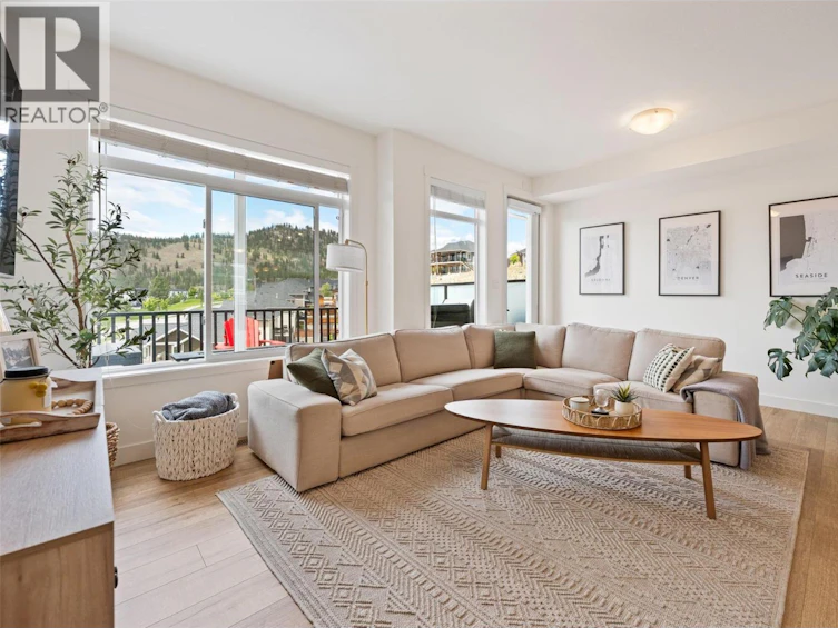 118-1115 Holden Road, Penticton, BC, V2A 0B7 - 4