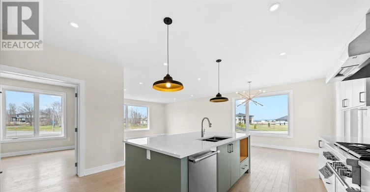 72 Synergy Way, Ottawa, ON, K2W 0K3 - 7