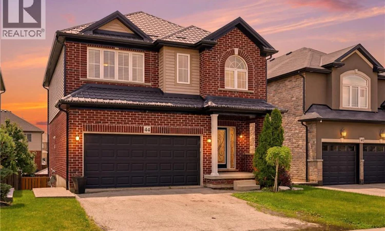 44 Springwood Drive