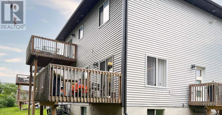 76 Ridgeway Place, Belleville, ON, K8P 0E6 - 3