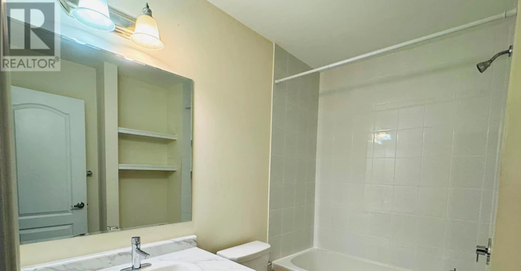63 Gerigs Street, Toronto, ON, M1L 0J4 - 9