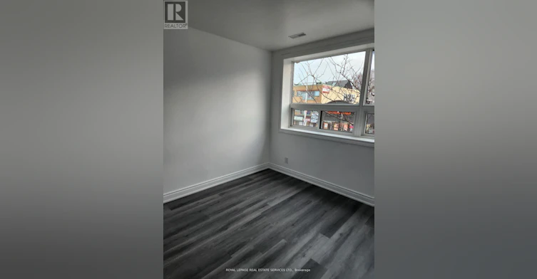 210-2820 Danforth Avenue, Toronto, ON, M4C 1M1 - 2