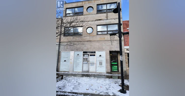 210-2820 Danforth Avenue, Toronto, ON, M4C 1M1