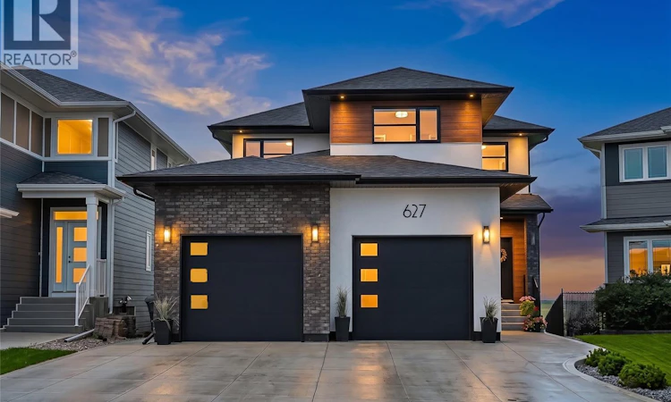 627 Fast Crescent