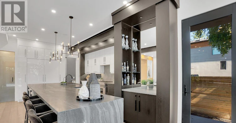 7 Woodvalley Drive, Toronto, ON, M9A 4H2 - 11