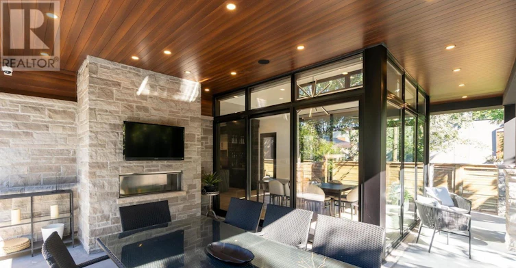 7 Woodvalley Drive, Toronto, ON, M9A 4H2 - 38