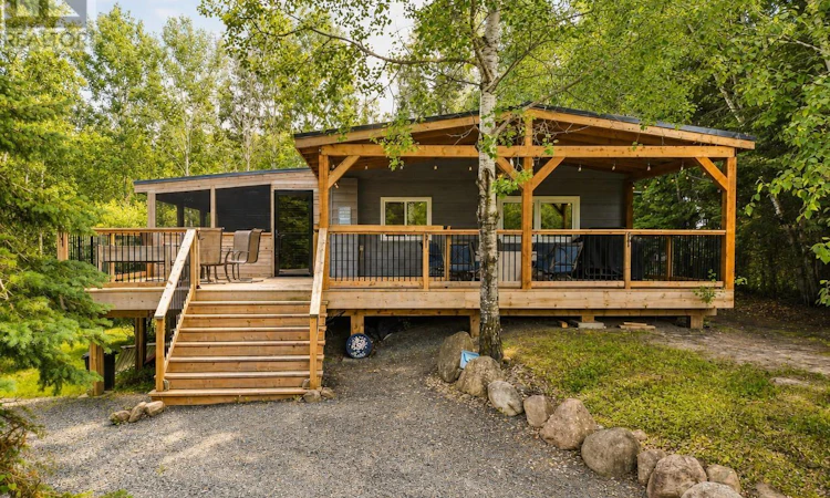 73 Copper Head Road