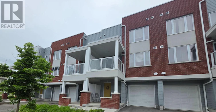 9 Valencia Avenue, Kitchener, ON, N2R 0R7 - 2
