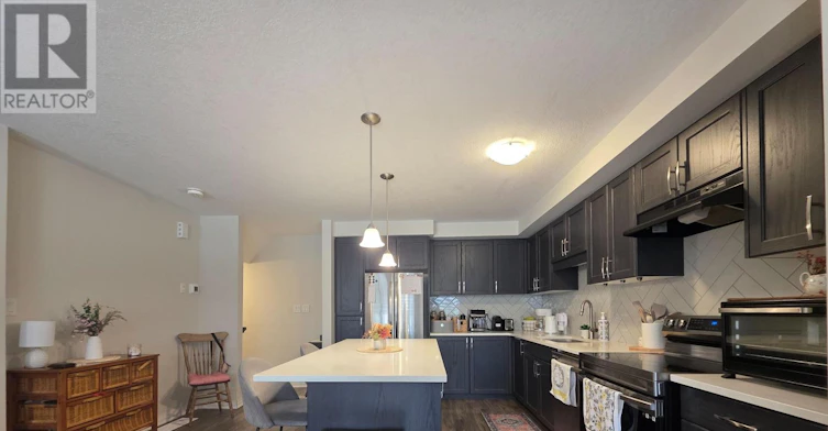 9 Valencia Avenue, Kitchener, ON, N2R 0R7 - 6