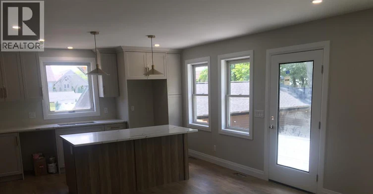 2496 Front Road, Lasalle, ON, N9J 2C4 - 11