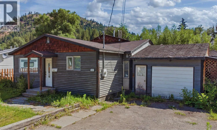 2007 Heighway Crescent