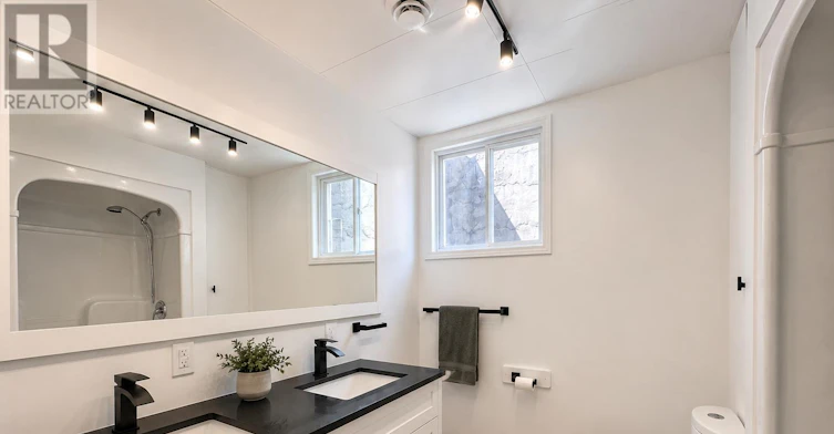 5A-5 Seguin Street, Parry Sound, ON, P2A 1A9 - 9