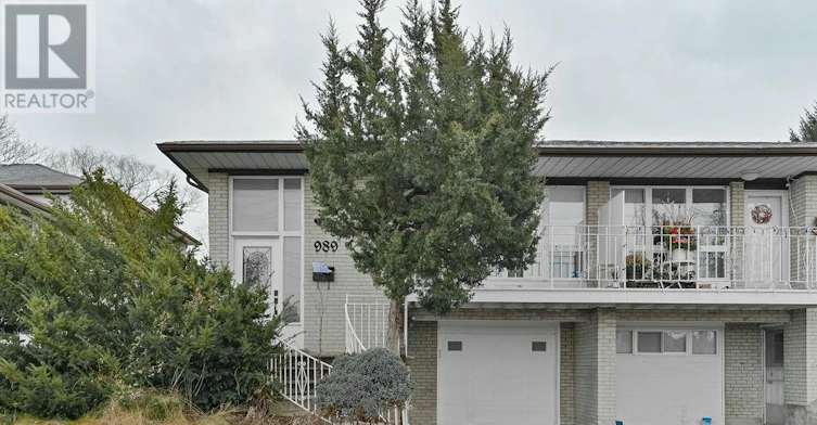 LOWER-989 Old Cummer Avenue, Toronto, ON, M2H 1W5