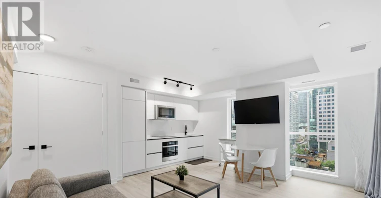 802-327 King Street W, Toronto, ON, M5V 0W7 - 17