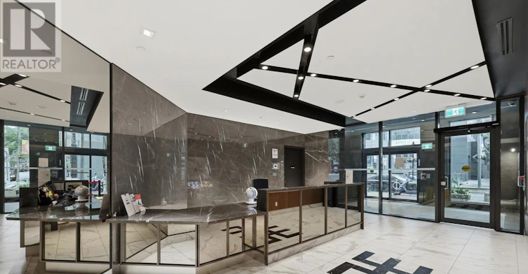 802-327 King Street W, Toronto, ON, M5V 0W7 - 5