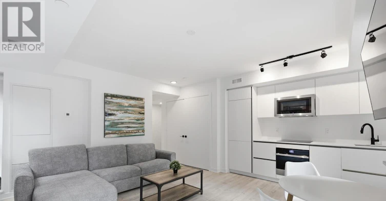 802-327 King Street W, Toronto, ON, M5V 0W7 - 16