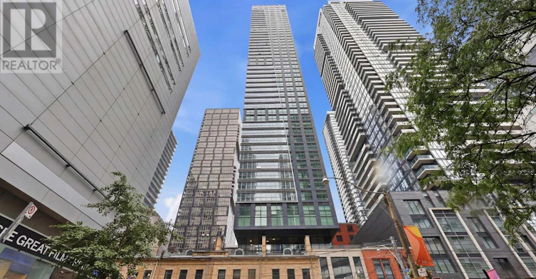 802-327 King Street W, Toronto, ON, M5V 0W7