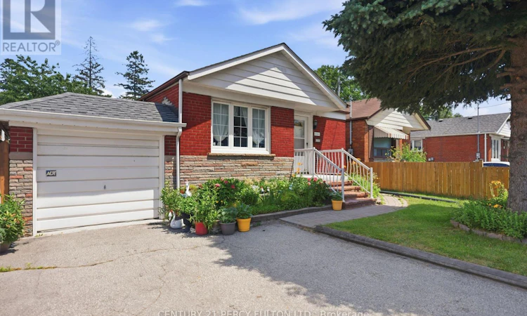 1101 Warden Avenue