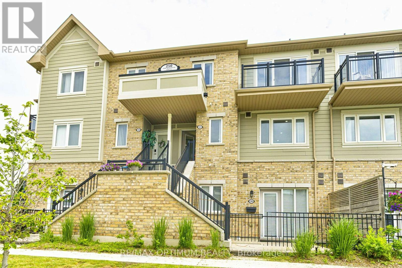 307-250 Sunny Meadow Boulevard, Brampton, ON, L6R 3Y6