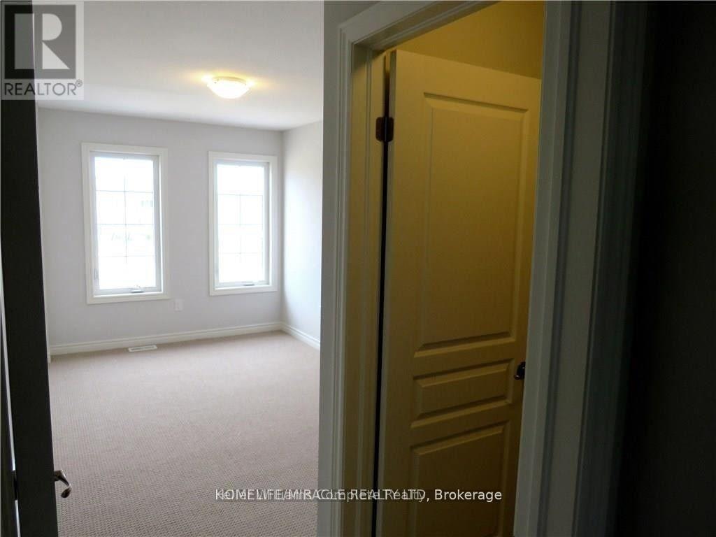 9585 Tallgrass Avenue, Niagara Falls, ON, L2G 0Y3 - 12
