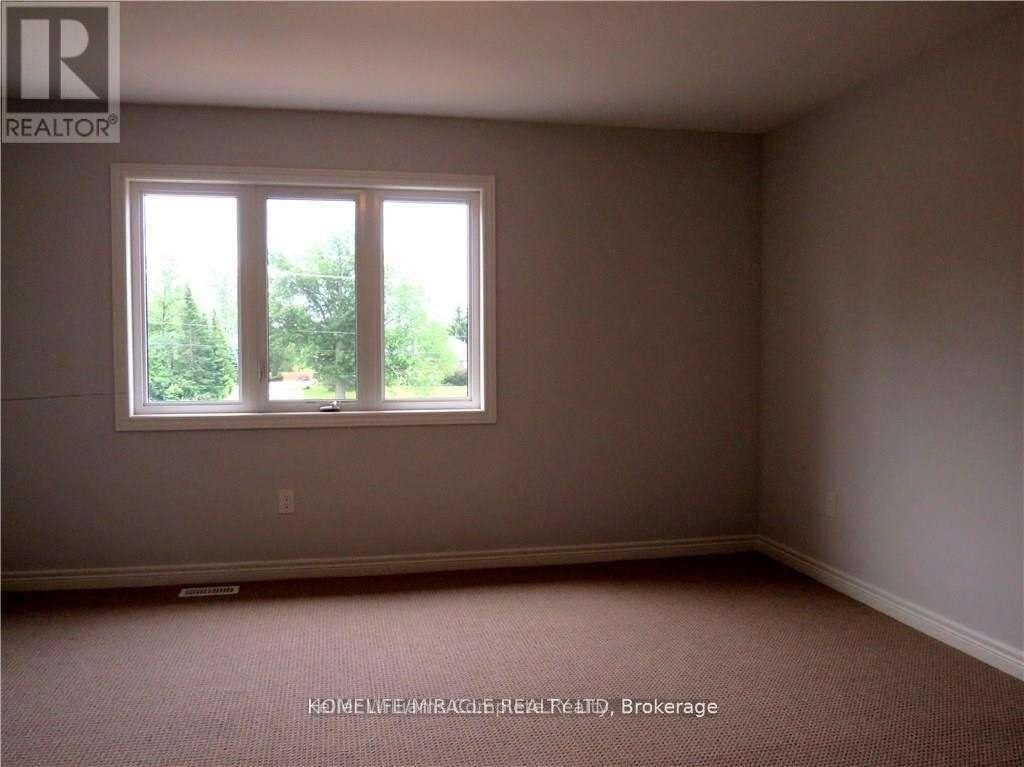9585 Tallgrass Avenue, Niagara Falls, ON, L2G 0Y3 - 8