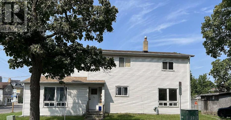 3-86 Brock Street E, Oshawa, ON, L1G 1S1