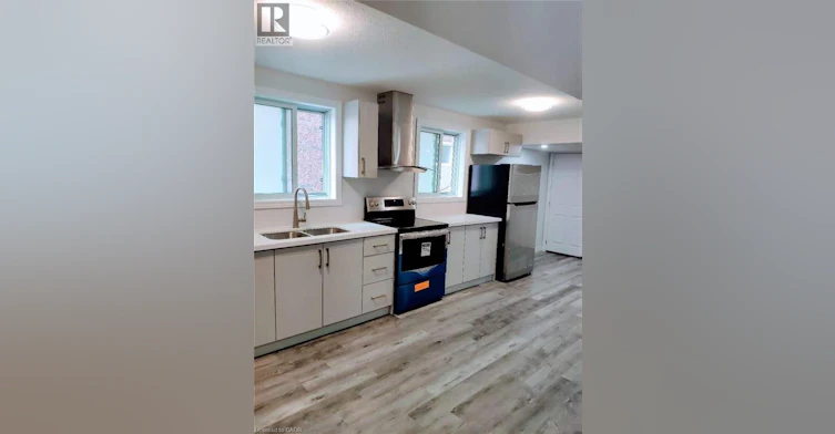 Lower-389 Tealby Crescent, Waterloo, ON, N2J 0A1 - 2