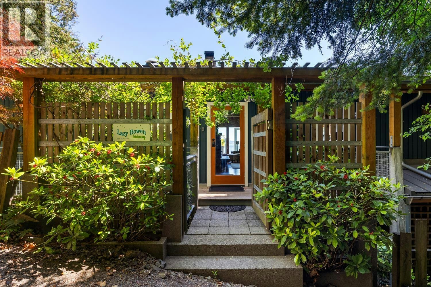 1475 Webb Road, Bowen Island, BC, V0N 1G1