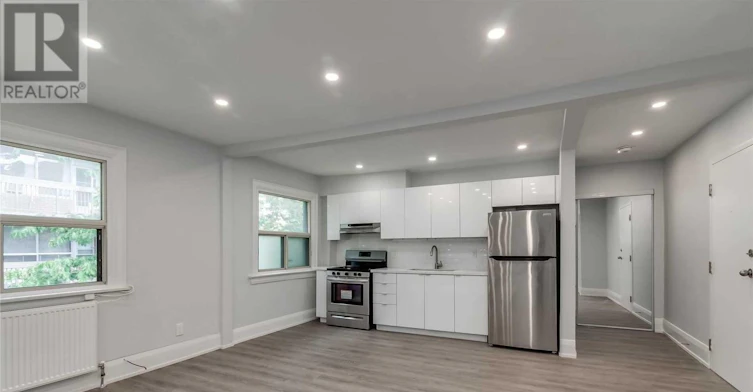 20-120 Vaughan Road, Toronto, ON, M6C 2M2 - 9