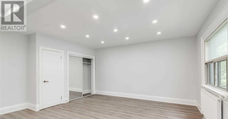 20-120 Vaughan Road, Toronto, ON, M6C 2M2 - 15