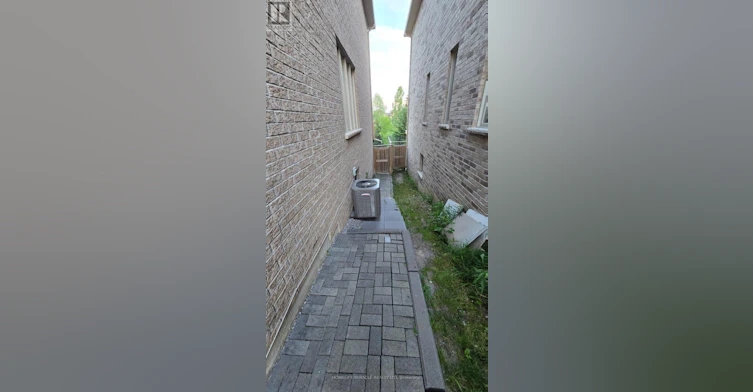 105 Stockell Crescent, Ajax, ON, L1T 0M4 - 2