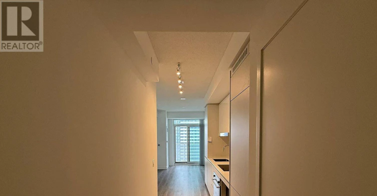 1715-28 Interchange Way, Vaughan, ON, L4K 0P8 - 6