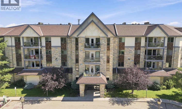 411-1622 Acadia Drive