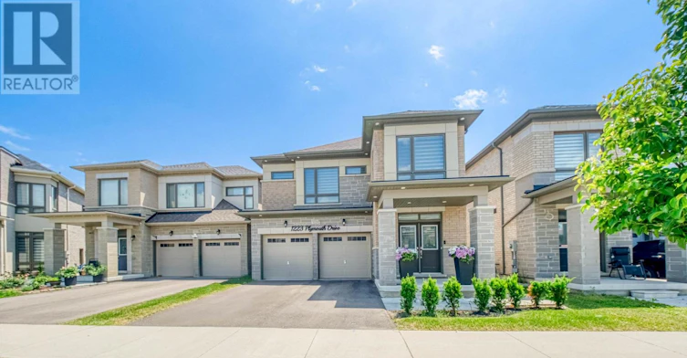1223 Plymouth Drive, Oshawa, ON, L1L 0T4 - 2