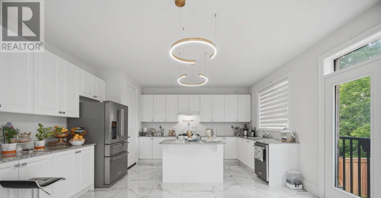 16 Coldwell Bay Circle, Vaughan, ON, L4H 5E9 - 8
