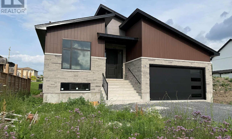 733 Squirrel Hill Drive