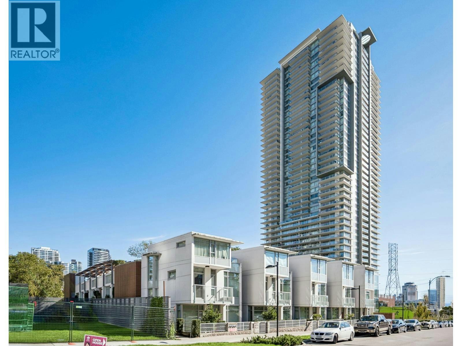 605-2388 Madison Avenue, Burnaby, BC, V5C 0K8