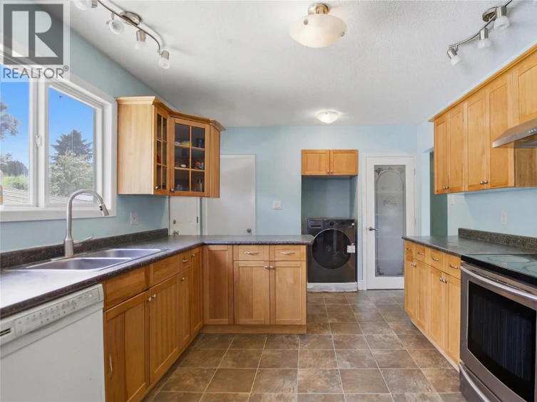 355 Pemberton Terrace, Kamloops, BC, V2C 1T2 - 6
