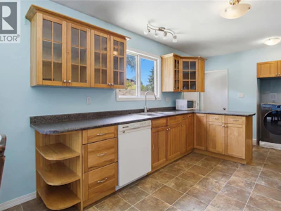 355 Pemberton Terrace - 4