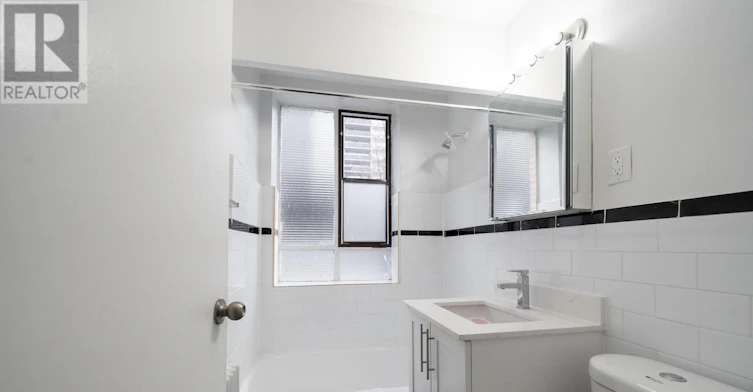 110-77 Erskine Avenue, Toronto, ON, M4P 1Y5 - 5