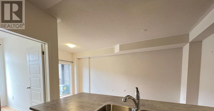 251 Vivant Street, Newmarket, ON, L3X 0K9 - 9