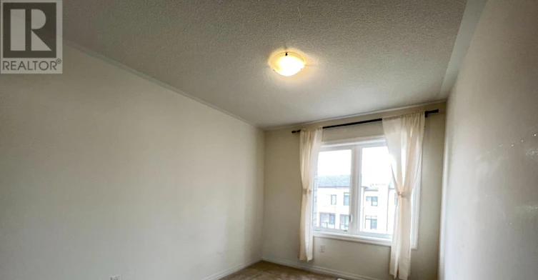 251 Vivant Street, Newmarket, ON, L3X 0K9 - 13