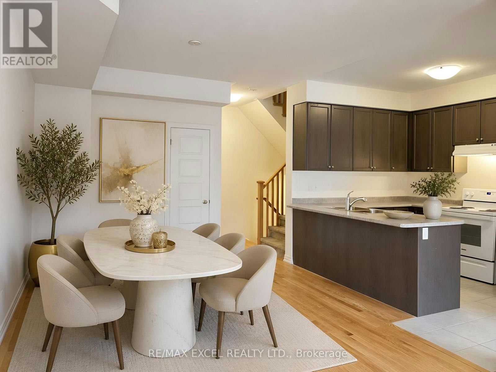 251 Vivant Street, Newmarket, ON, L3X 0K9 - 5
