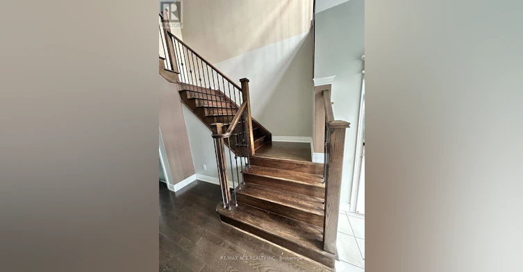 7 Meltwater Crescent, Brampton, ON, L6P 3W1 - 10